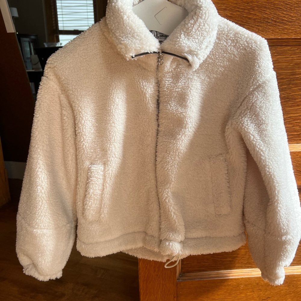 Lululemon Cozy Cream Sherpa Jacket - NEVER WORN